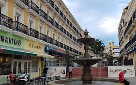 6-8 Pax Riviera Homestay